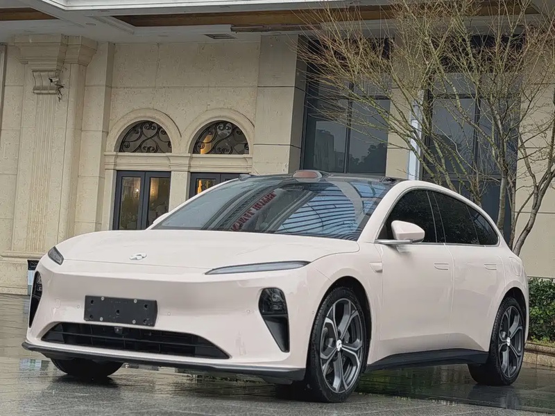 NIO ET5T