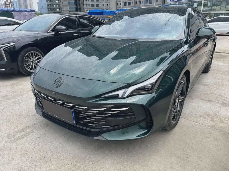 MG MG7