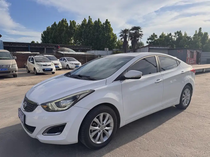 Hyundai Elantra