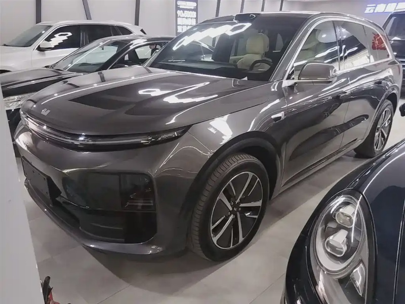 Li Auto L6