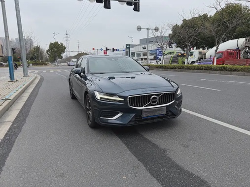 Volvo S60 2021