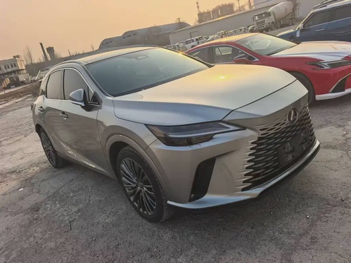 Lexus RX 2023