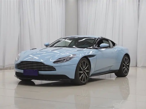 Aston Martin DB11 2017