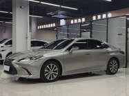 Lexus ES 2020