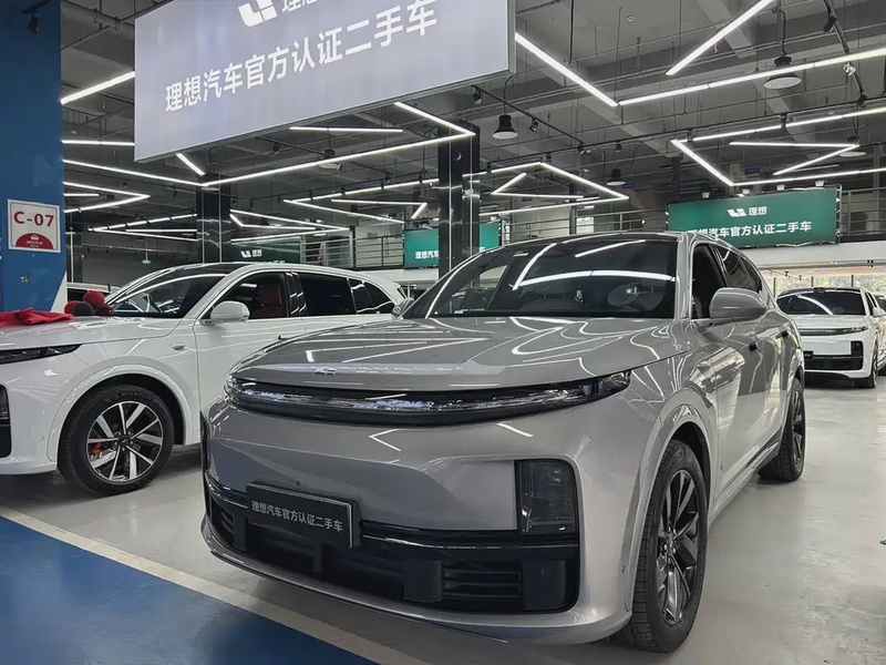 Li Auto L7