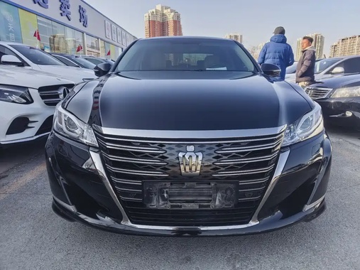 Toyota Crown 2018