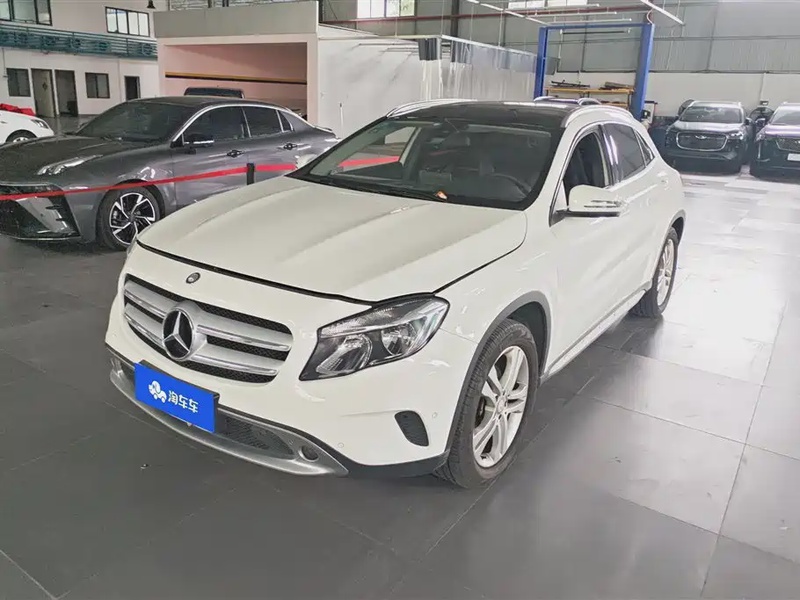 Mercedes-Benz GLA-Class
