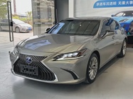 Lexus ES 2019