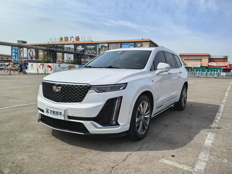 Cadillac XT6