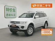Mitsubishi Pajero Sport 2015