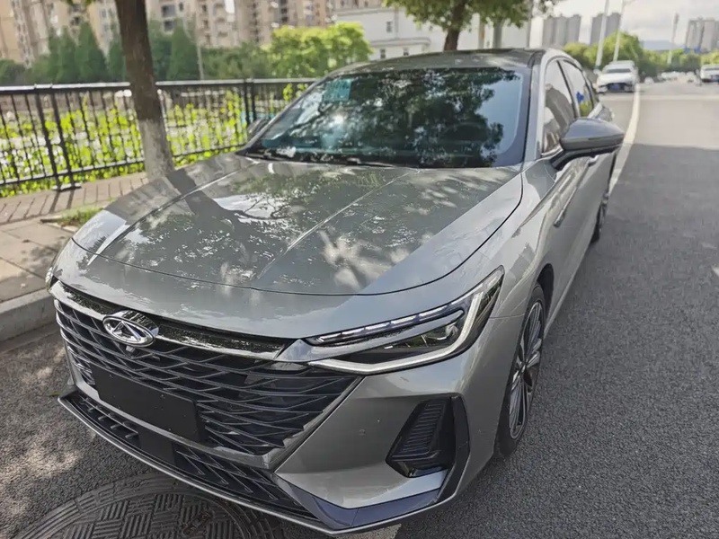 Chery Arrizo 8