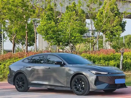 Changan UNI-V 2025