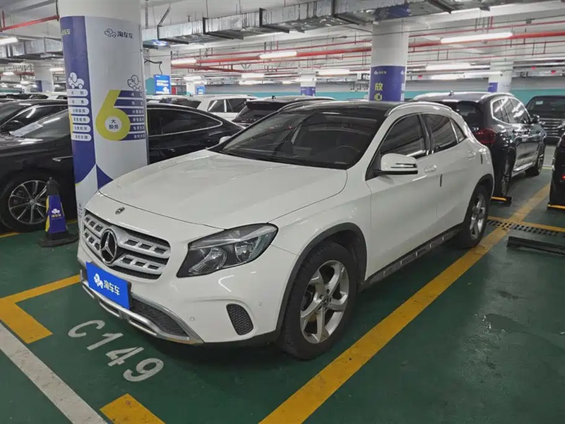 Mercedes-Benz GLA-Class