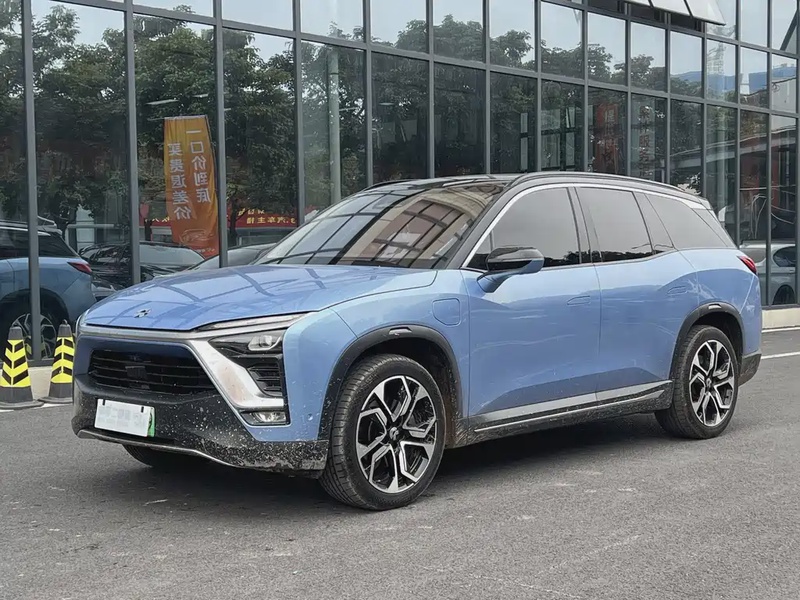 NIO ES8