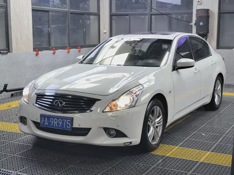 Infiniti G