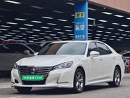 Toyota Crown 2016