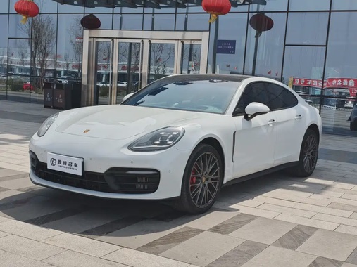 Porsche Panamera 2024