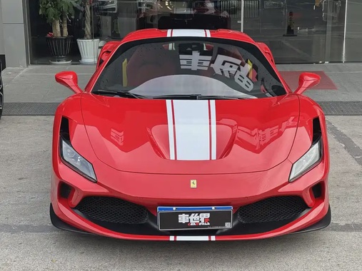 Ferrari F8 2022