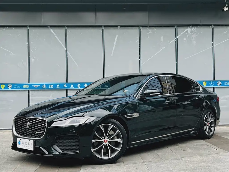 Jaguar XF