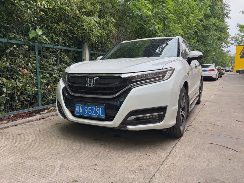 Honda UR-V