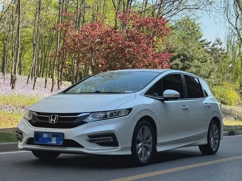 Honda Jade