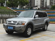 Mitsubishi Pajero 2015