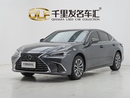Lexus ES 2025