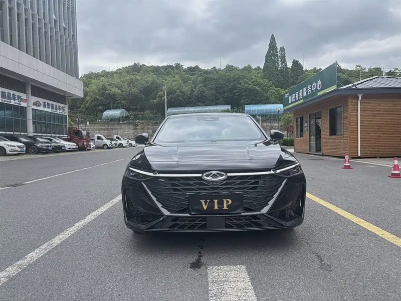 Chery Arrizo 8