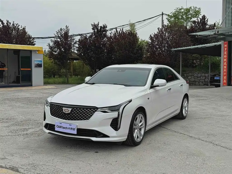 Cadillac CT4