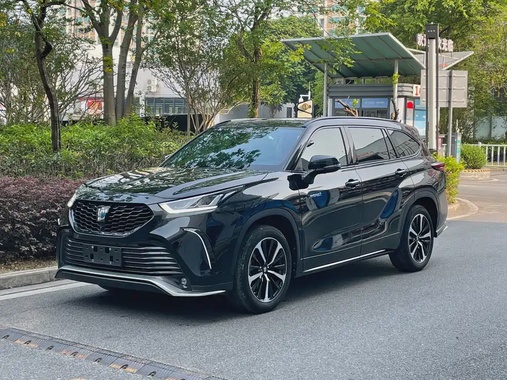 Toyota Crown Kluger 2023