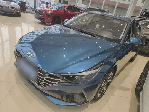 Hyundai Elantra 2022