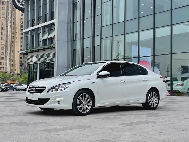Peugeot 408