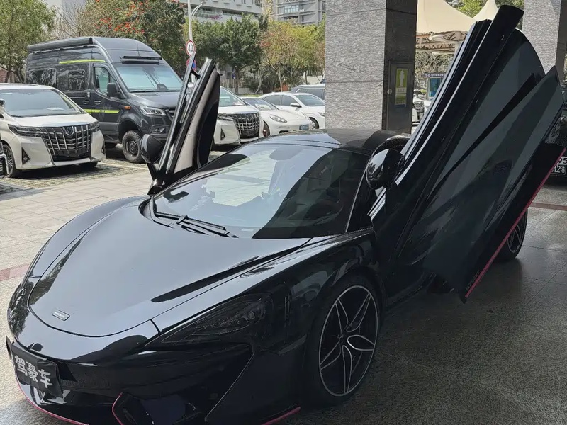 McLaren 570