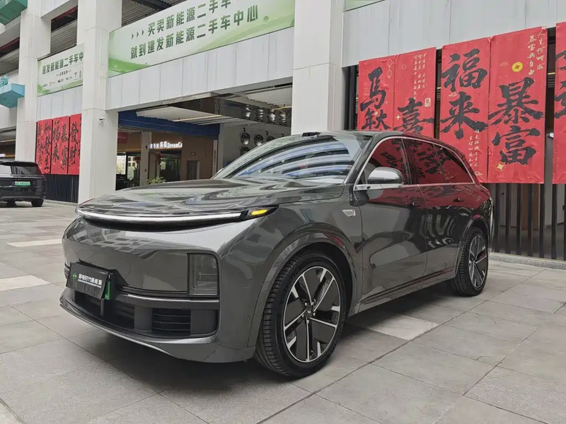 Li Auto L8