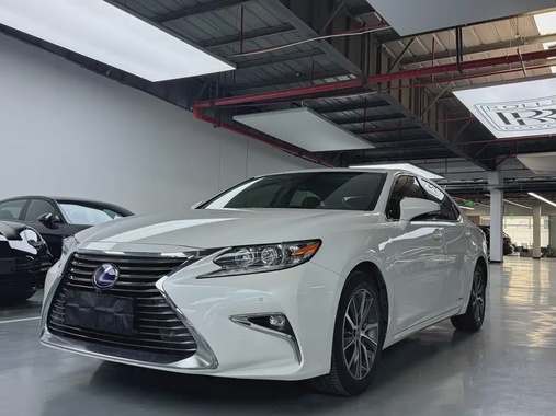 Lexus ES 2018