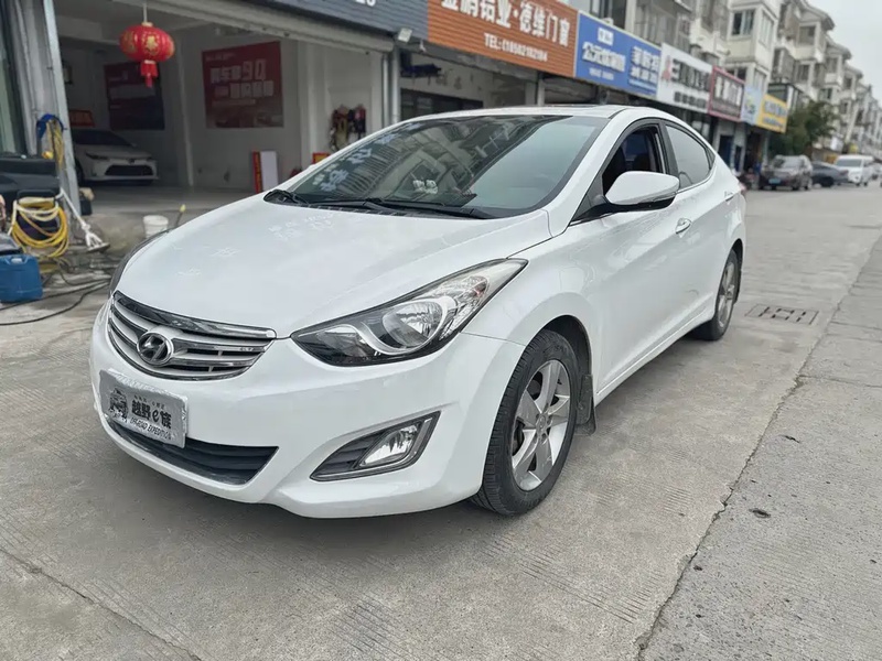 Hyundai Elantra