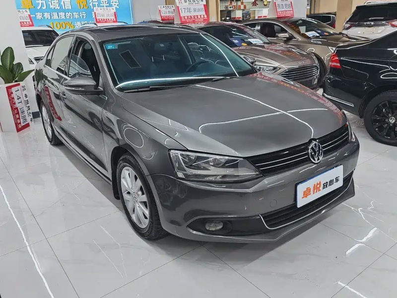 Volkswagen Sagitar