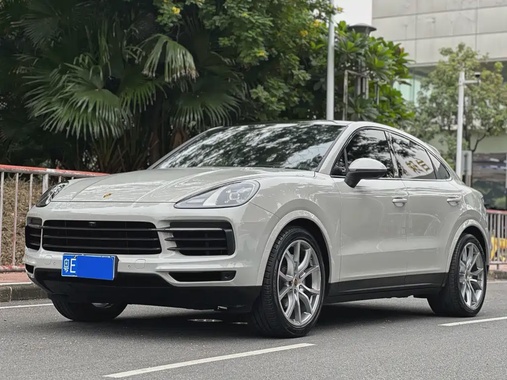 Porsche Cayenne 2021