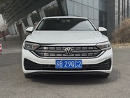 Volkswagen Sagitar 2022