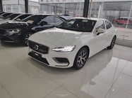 Volvo S60 2025
