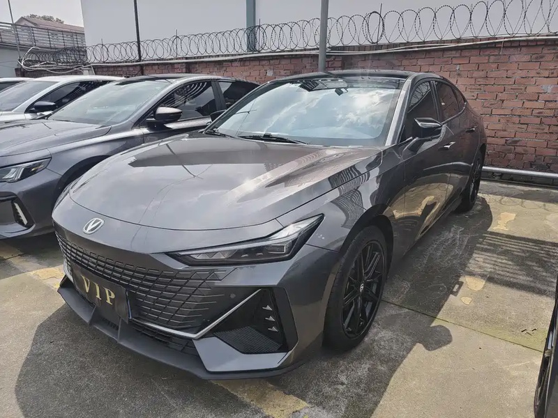 Changan UNI-V