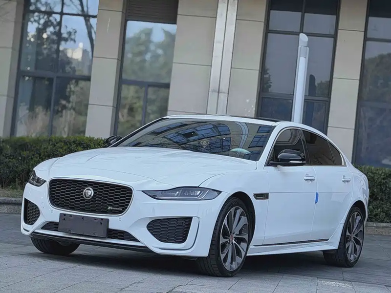 Jaguar XEL