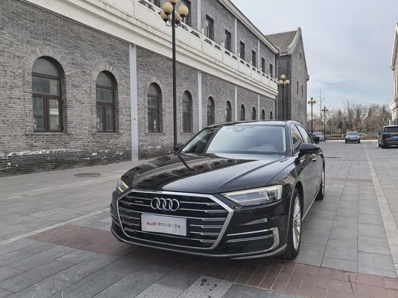Audi A8