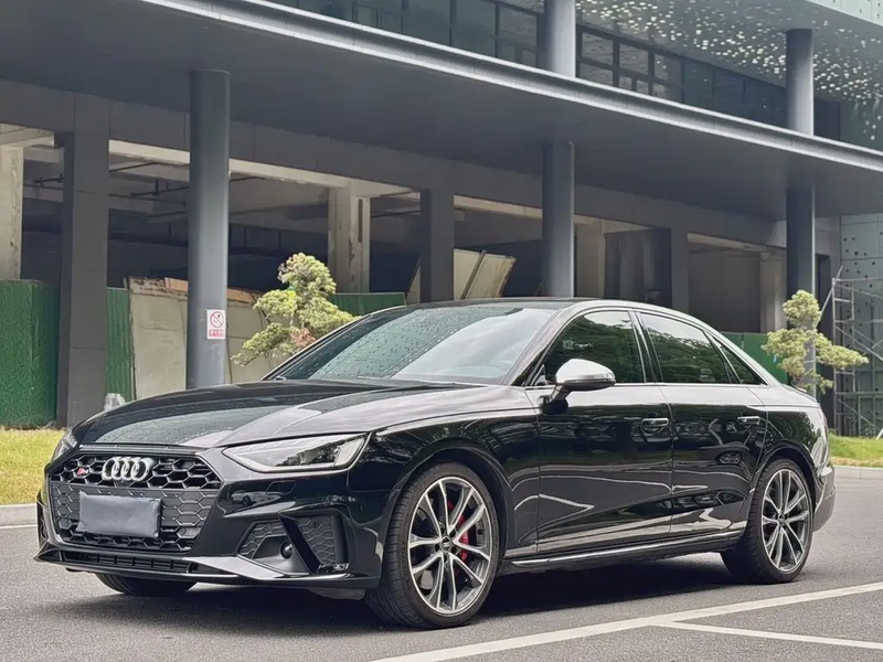 Audi S4
