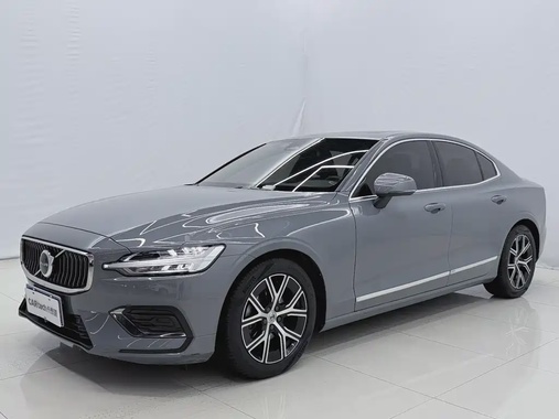 Volvo S60 2023