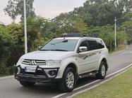 Mitsubishi Pajero Sport 2015