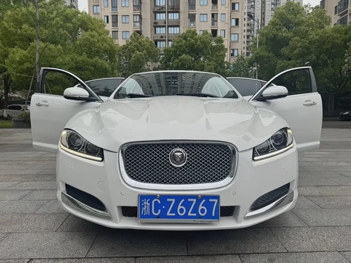 Jaguar XF 2011