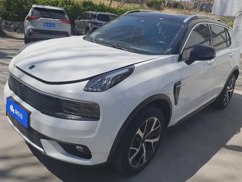 Lynk & Co 01