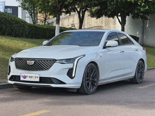 Cadillac CT4 2022
