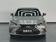 Lexus ES 2022